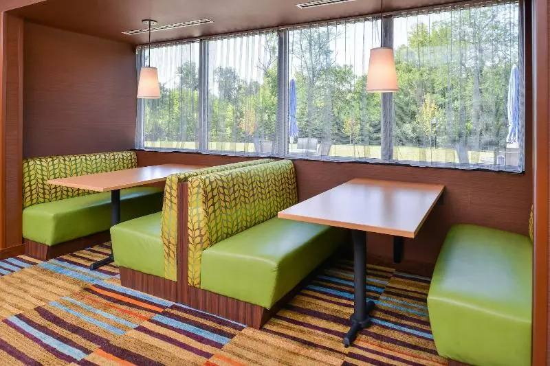 ホテル Fairfield Inn & Suites By Marriott St. Joseph