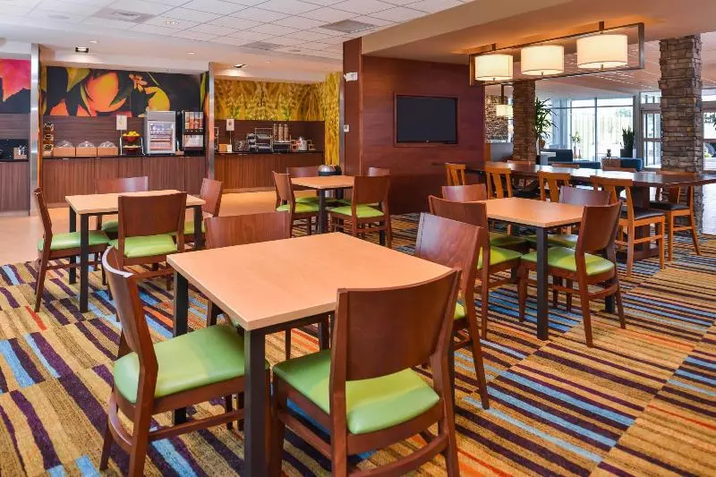 ホテル Fairfield Inn & Suites By Marriott St. Joseph