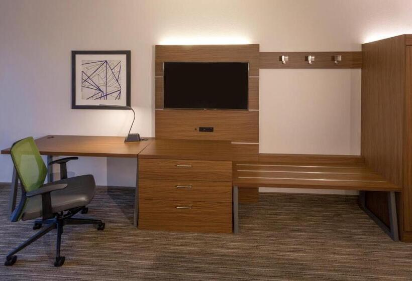 فندق Holiday Inn Express & Suites   Seattle South   Tukwila, An Ihg