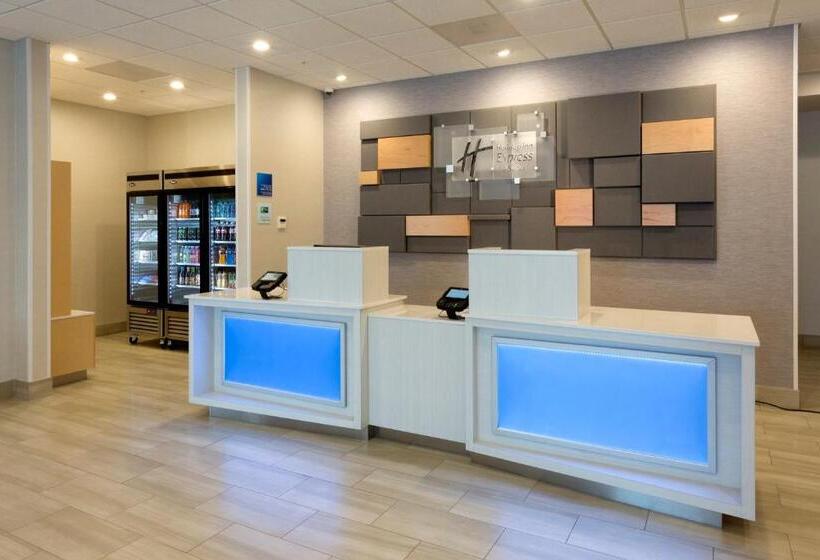 فندق Holiday Inn Express & Suites   Seattle South   Tukwila, An Ihg