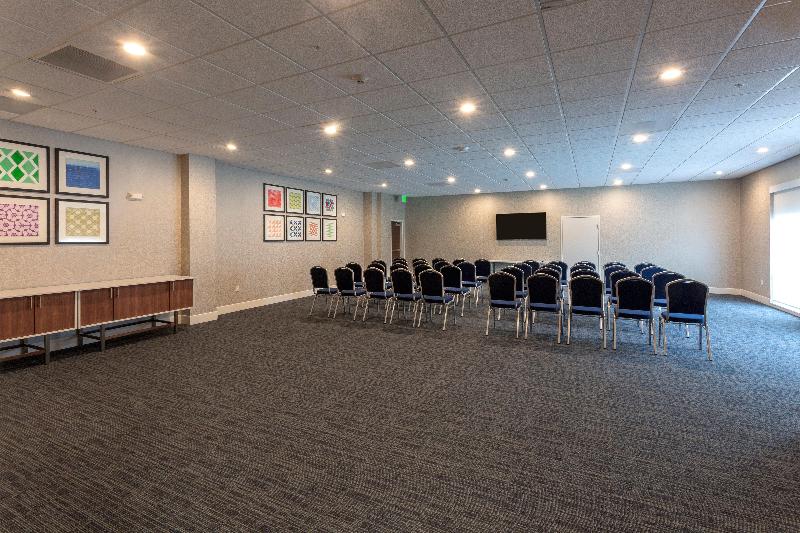 فندق Holiday Inn Express & Suites   Seattle South   Tukwila, An Ihg