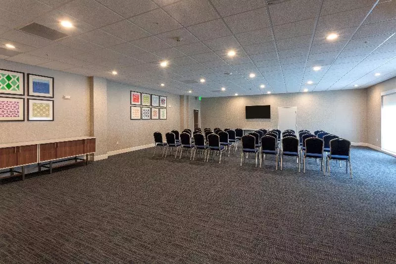 هتل Holiday Inn Express & Suites Seattle South Tukwila, An Ihg