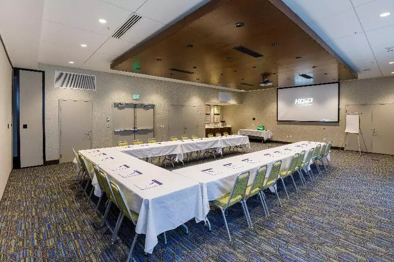 ホテル Holiday Inn Express & Suites   Sturbridge, An Ihg