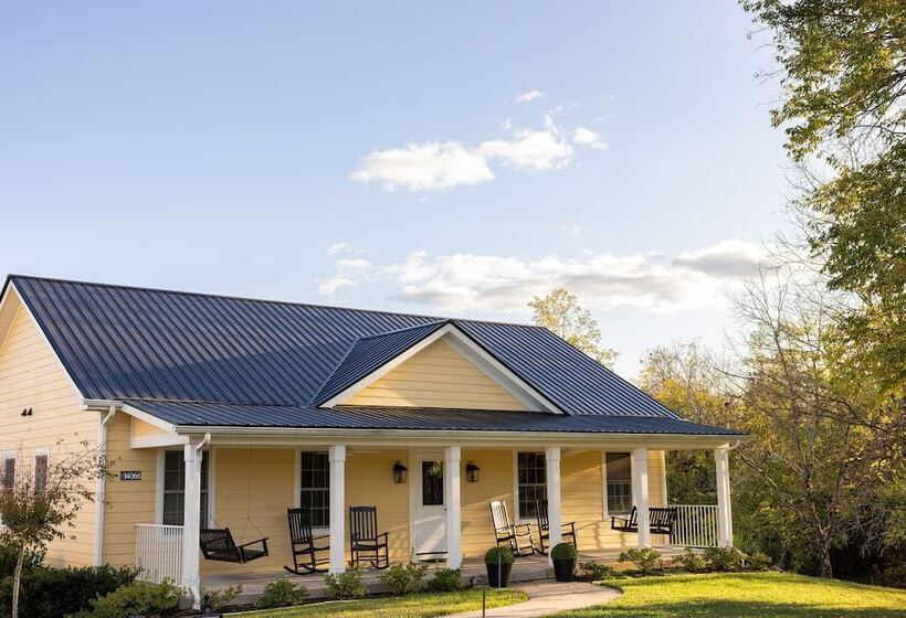 ホテル Inn At Willow Grove