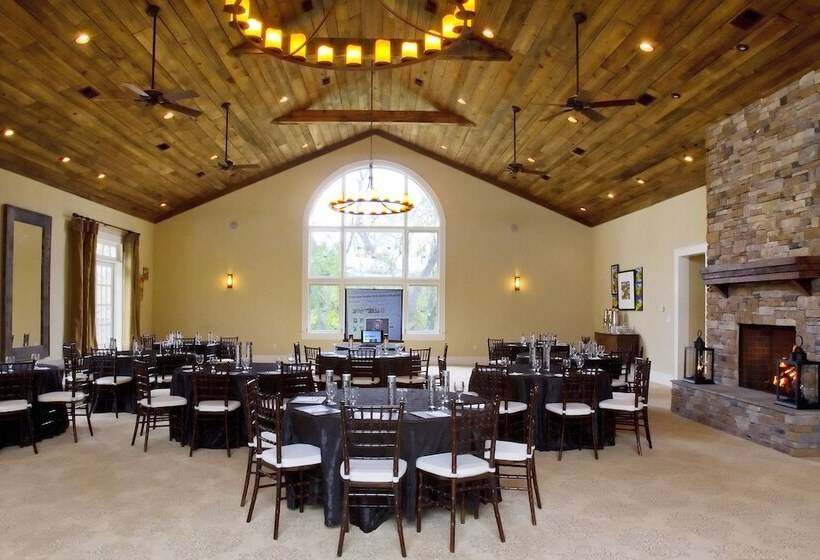 ホテル Inn At Willow Grove