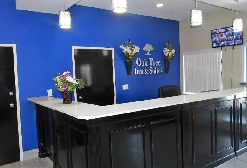 ホテル Oak Tree Inn & Suites