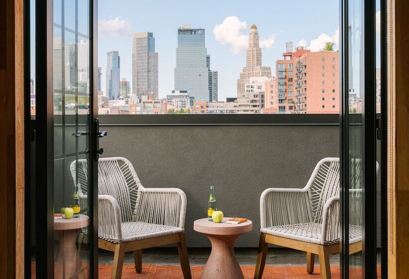 هتل Sonder The Industrialist