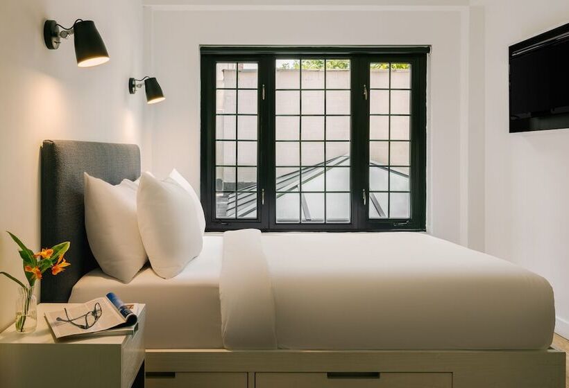 هتل Sonder The Industrialist