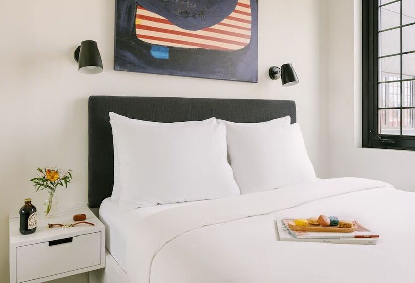 هتل Sonder The Industrialist