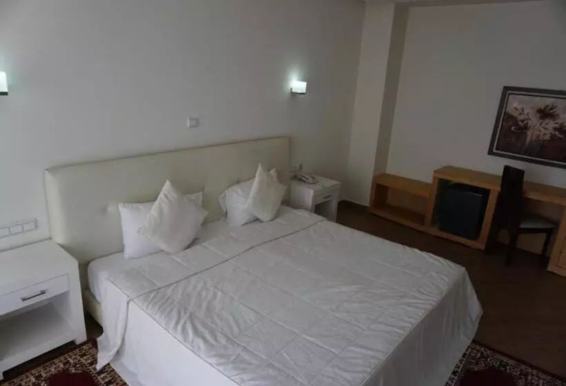 Hotelli Sun Beach Med