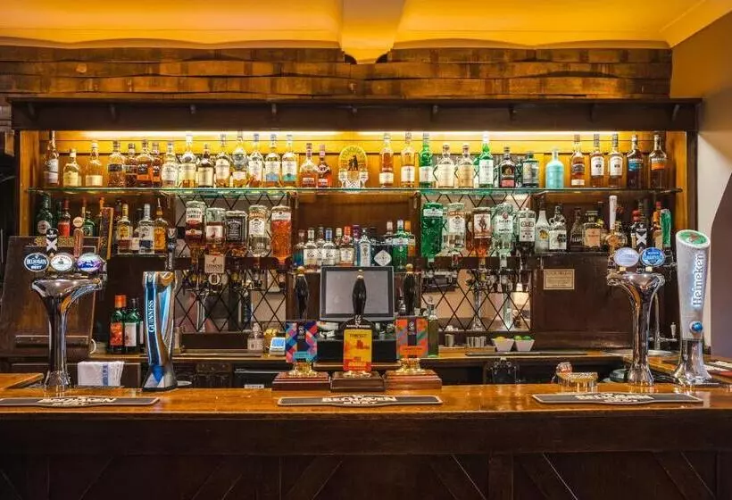 ホテル Traquair Arms