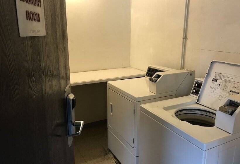 Мотель Castaic Inn Near Six Flags Magic Mountain