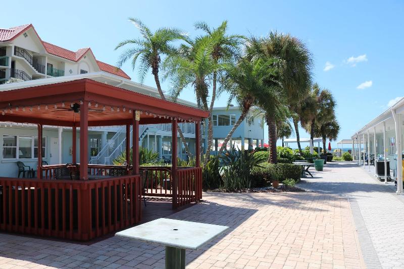 汽车旅馆 Miramar Beach Resort