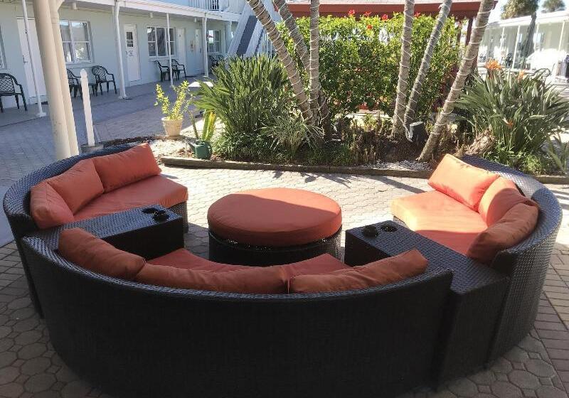 汽车旅馆 Miramar Beach Resort