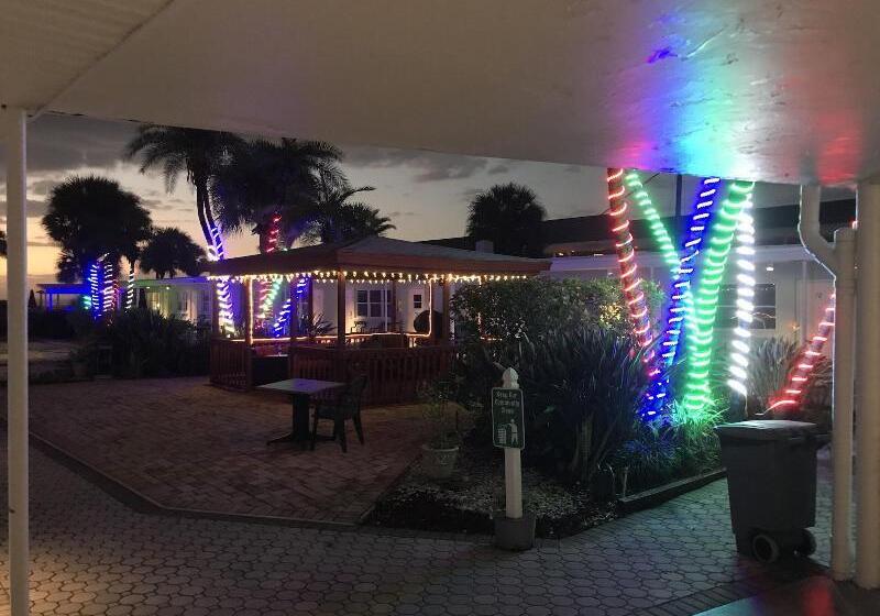 汽车旅馆 Miramar Beach Resort