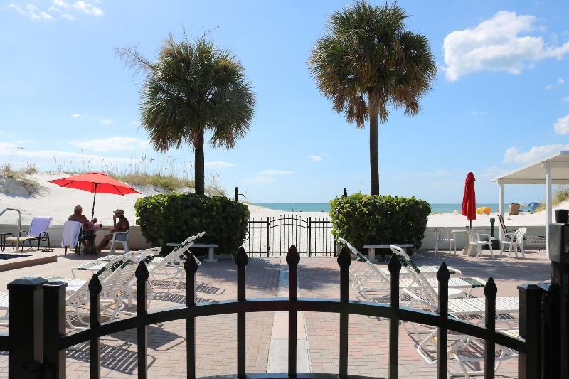 汽车旅馆 Miramar Beach Resort