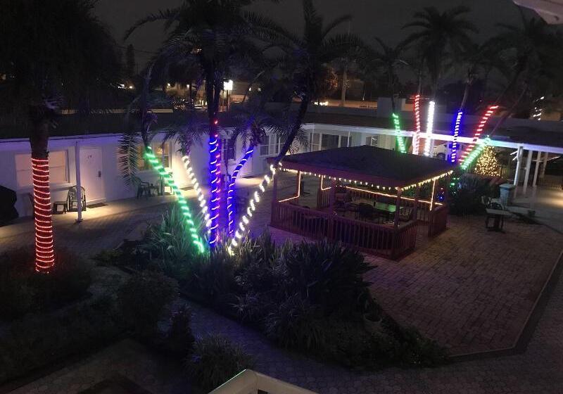 汽车旅馆 Miramar Beach Resort