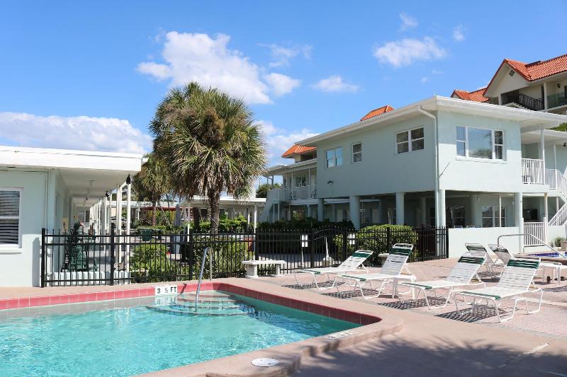 汽车旅馆 Miramar Beach Resort