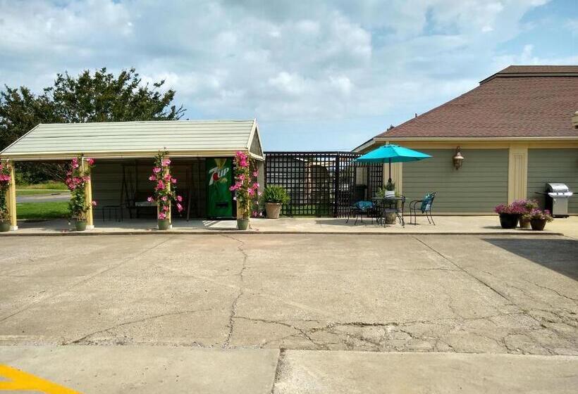 מוטל Southern Comfort Suites