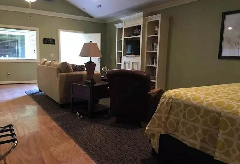 モーテル Southern Comfort Suites