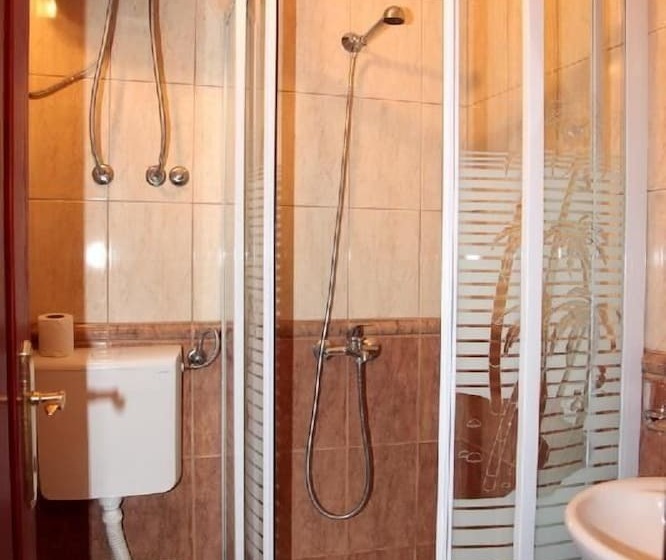 هتل Apartments Tati