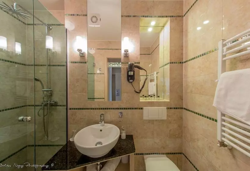 Hotelli Aurum Family