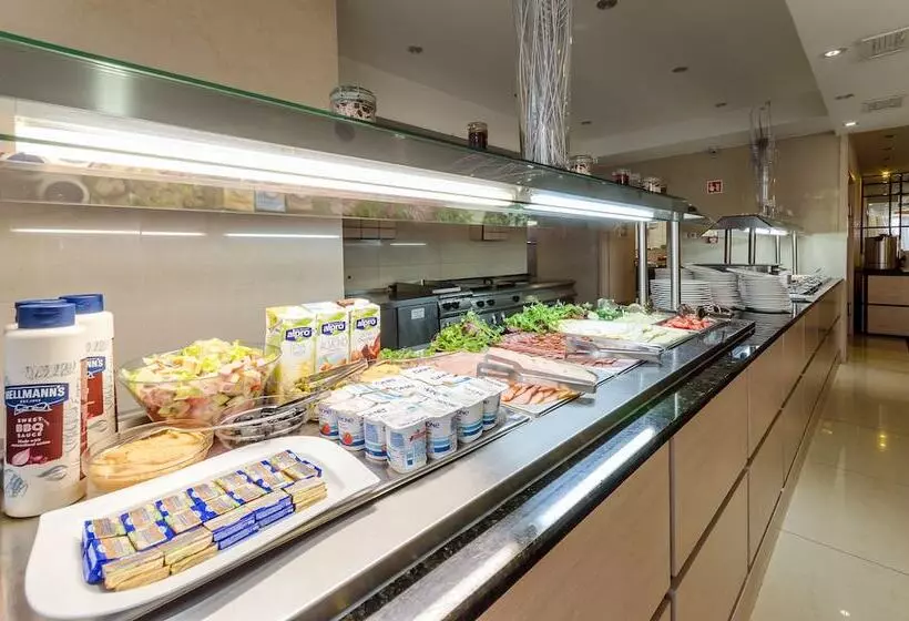 Hotelli Aurum Family