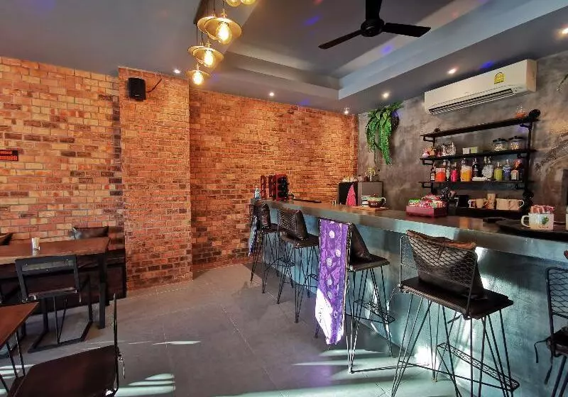 Hotelli Hi Samui Hostel