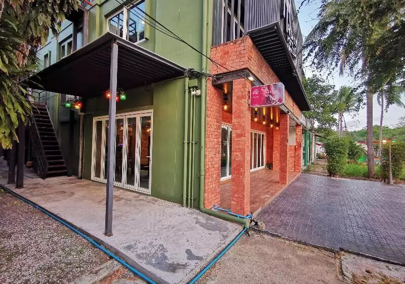 Hotelli Hi Samui Hostel