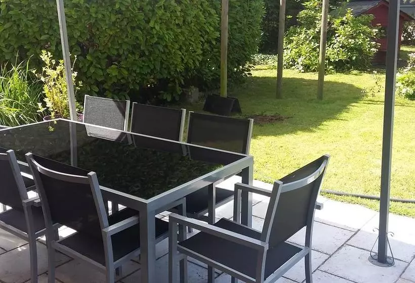 Aamiaismajoitus (B&B) Les Jacquemarts Normands