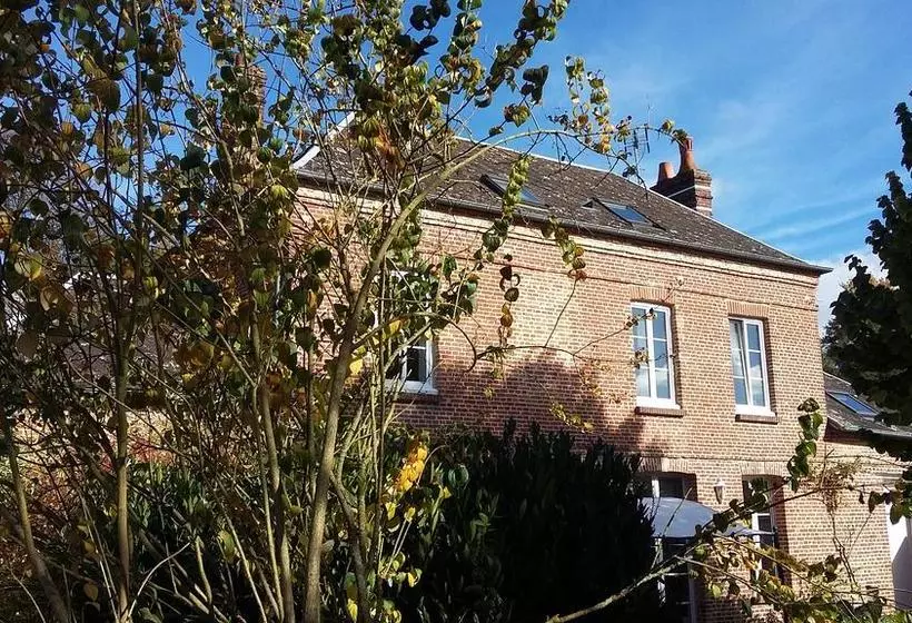 Aamiaismajoitus (B&B) Les Jacquemarts Normands
