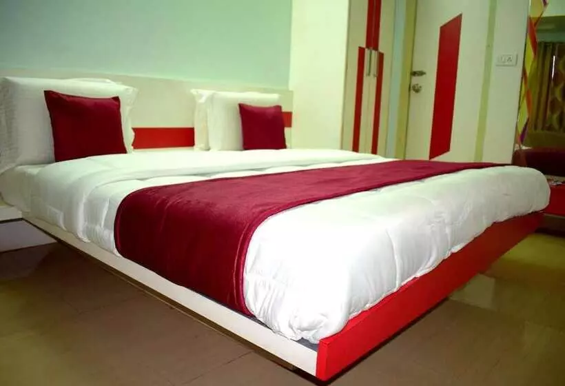 Hotelli Ashapura Palace By Sky Stays