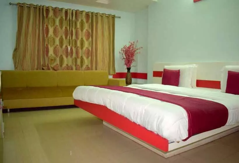 Hotelli Ashapura Palace By Sky Stays