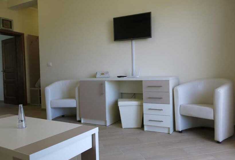 هتل Edem Apartments