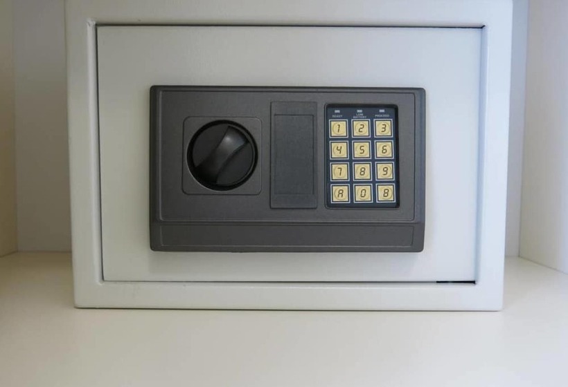 هتل Edem Apartments