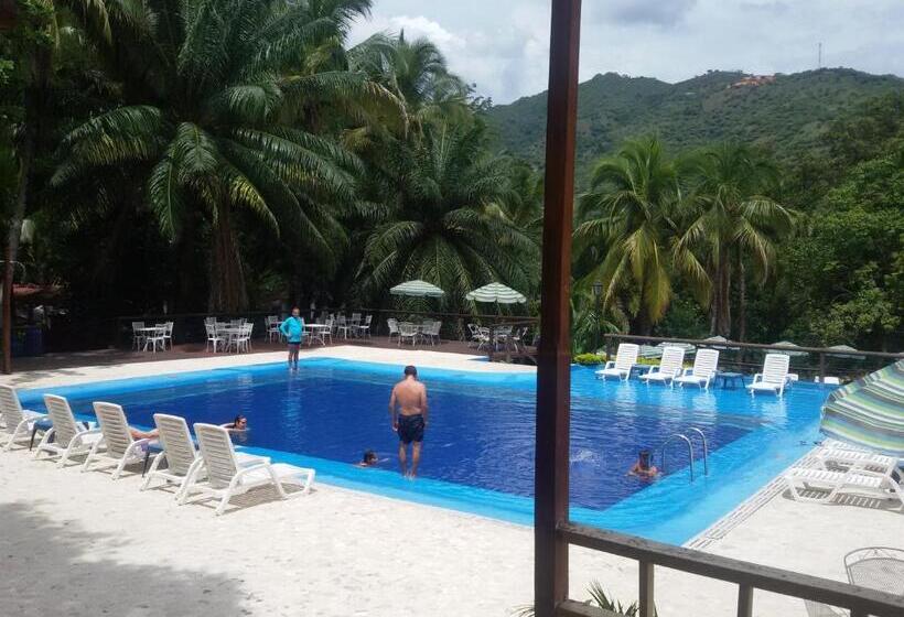 בית מלון כפרי El Tesoro