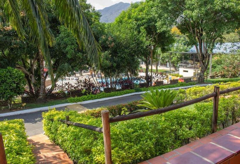 فندق Hosteria Guaracú