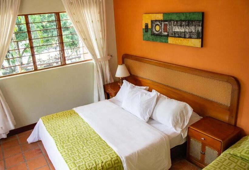 فندق Hosteria Guaracú