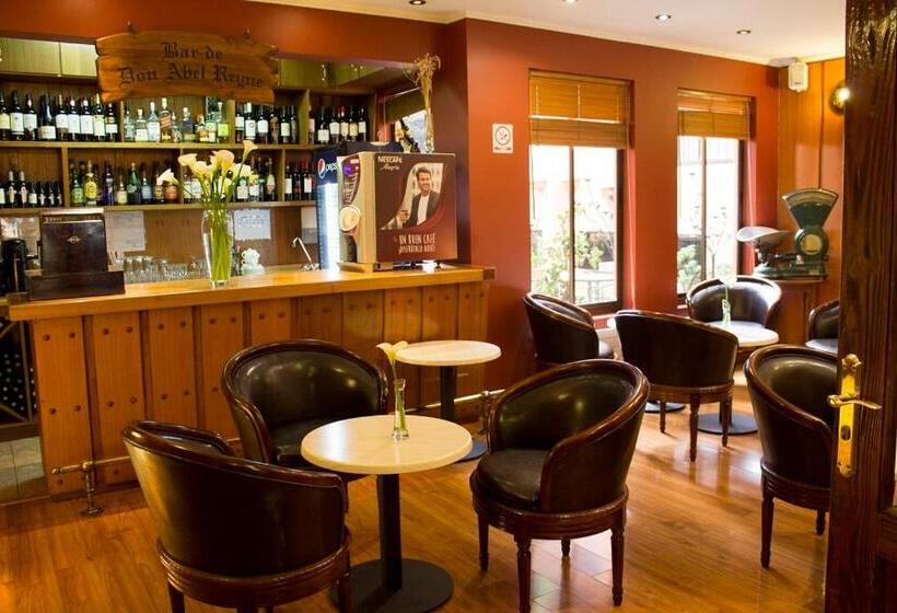 Отель Royal Victoria