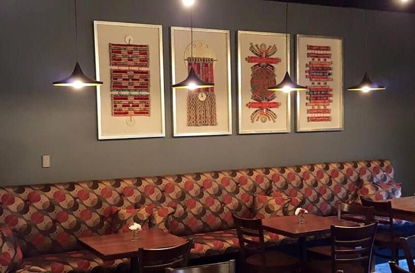 Отель Royal Victoria