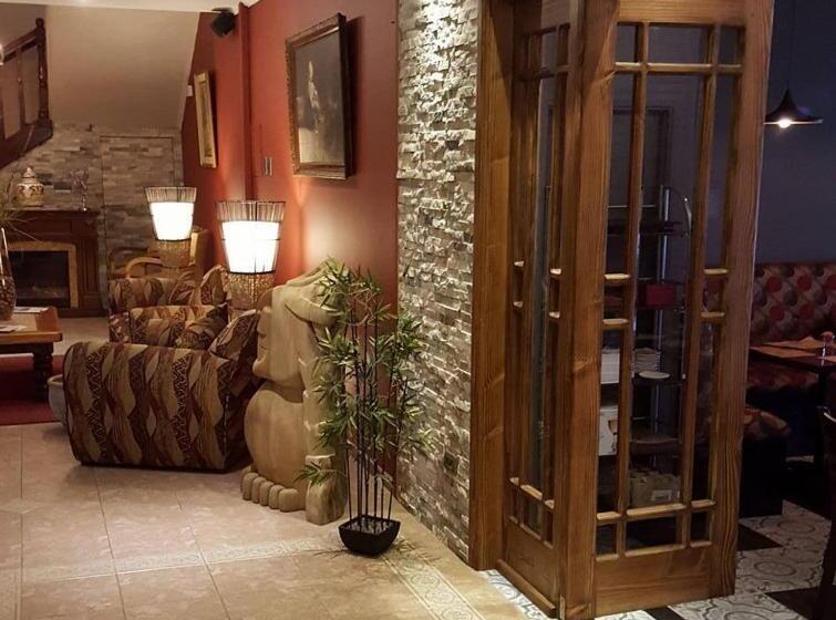 Отель Royal Victoria