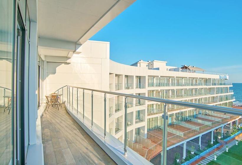 ホテル De La Vita