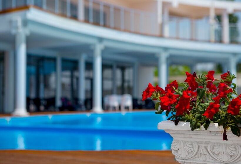 ホテル De La Vita