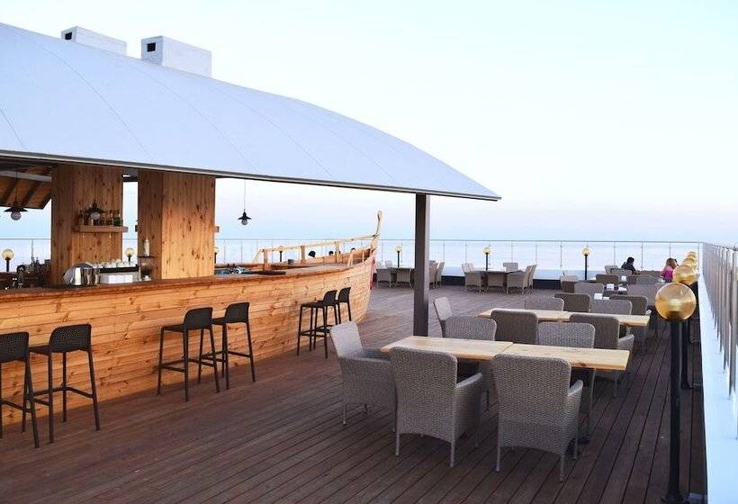 ホテル De La Vita