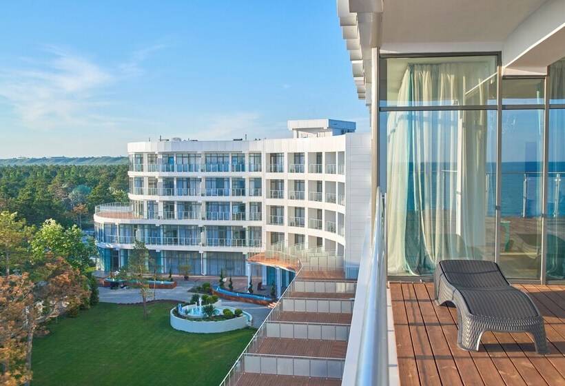 ホテル De La Vita