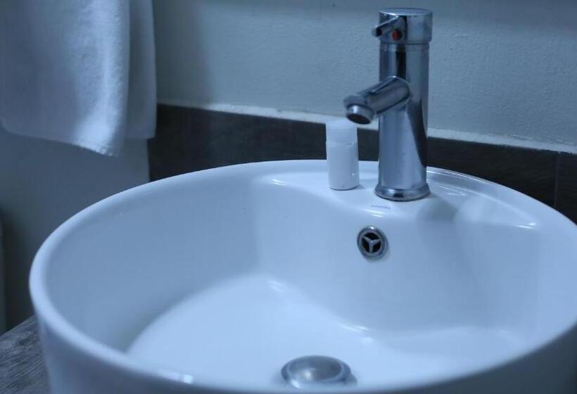 Punto Madero Hotel & Plaza