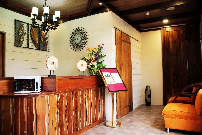 Курорт Batangas Country Club