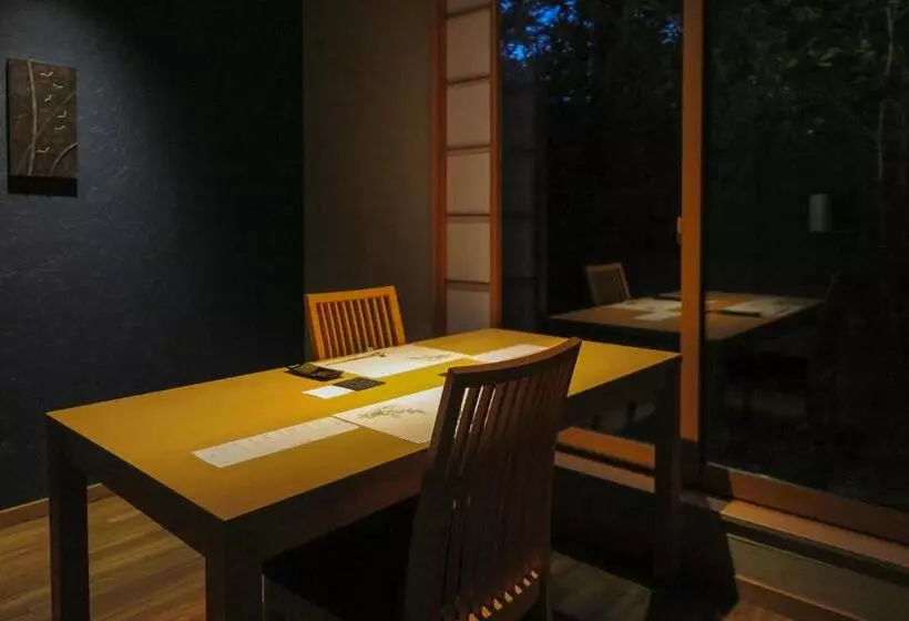 Ryokan Nagisatei Taroan