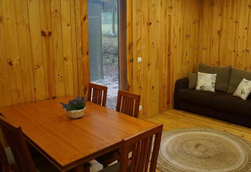 ユースホステル Cabañas Ecoparque Marín