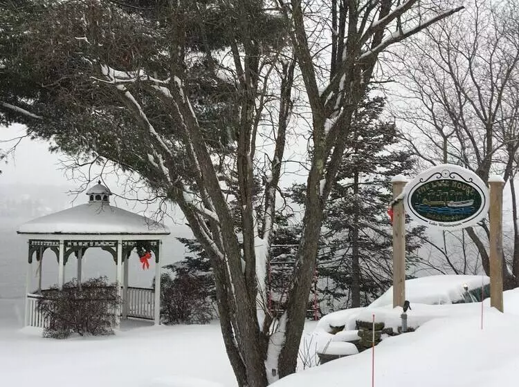 ベッドアンドブレックファースト The Lake House At Ferry Point